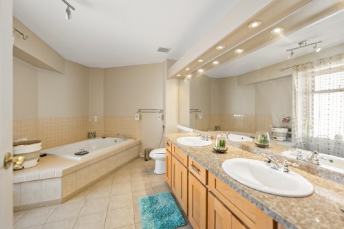 1410 Mountainview Court, Coquitlam, BC 