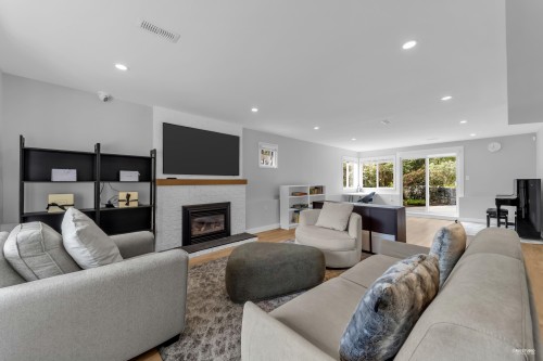 3521 Duval Road, North Vancouver, BC 