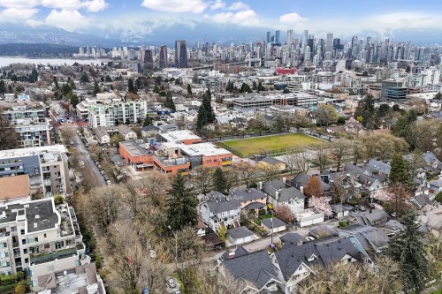 1986 11Th Avenue W, Vancouver, BC 