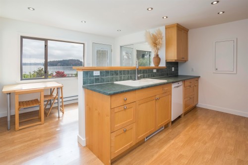 5445 Indian River Drive, North Vancouver, BC 