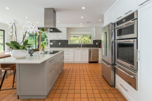 5445 Indian River Drive, North Vancouver, BC 