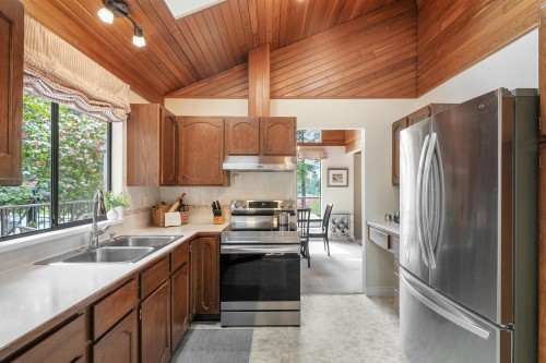 2375 Haversley Avenue, Coquitlam, BC 