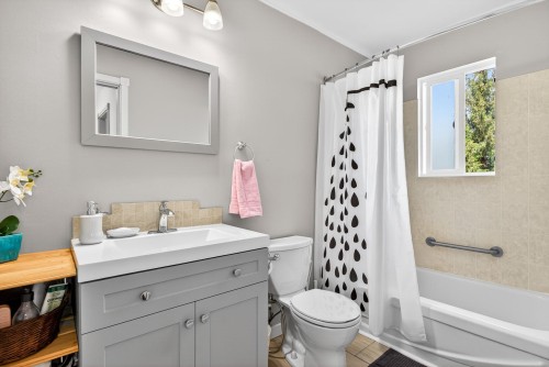 891 Pinebrook Place, Coquitlam, BC 