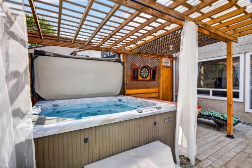 891 Pinebrook Place, Coquitlam, BC 