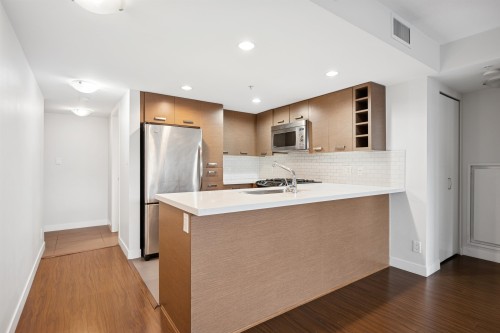 511-8033 Saba Road, Richmond, BC 