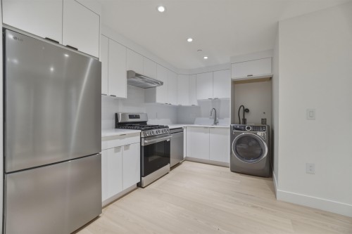3112 42Nd Avenue W, Vancouver, BC 