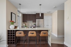1205-888 Homer Street  Vancouver, BC V6B 0H7