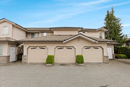 51-19060 Ford Road  Pitt Meadows, BC V3Y 2M2