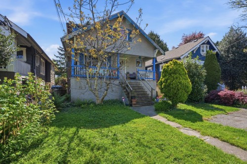 3174 5Th Avenue W, Vancouver, BC 
