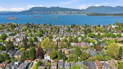 3174 5Th Avenue W, Vancouver, BC 