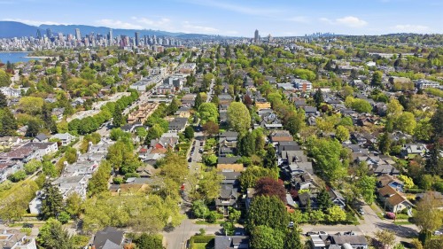 3174 5Th Avenue W, Vancouver, BC 
