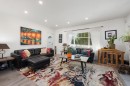 300 25Th Street E, North Vancouver, BC 
