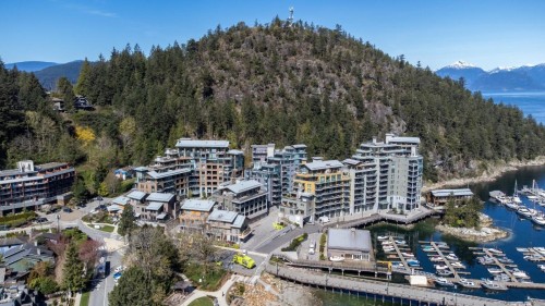 406-6707 Nelson Avenue  West Vancouver, BC V7W 0A4