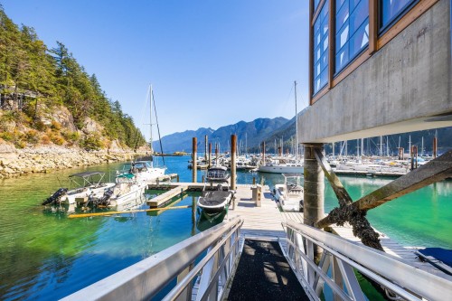 406-6707 Nelson Avenue, West Vancouver, BC 