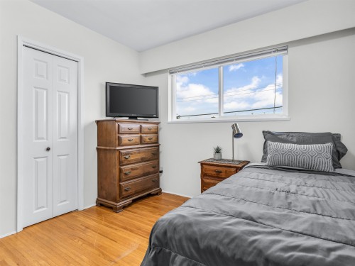 3031 16Th Avenue E, Vancouver, BC 