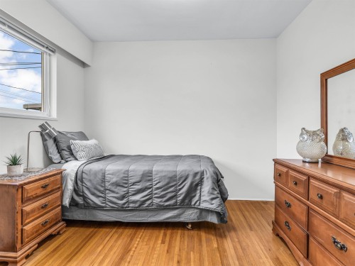 3031 16Th Avenue E, Vancouver, BC 