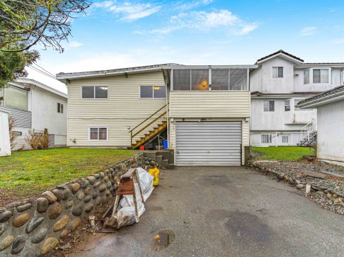 3031 16Th Avenue E, Vancouver, BC 