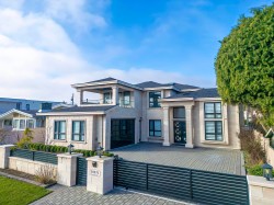 10471 Seahaven Drive  Richmond, BC V7A 4C7