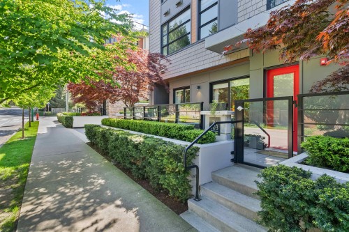 103-1055 Ridgewood Drive, North Vancouver, BC 