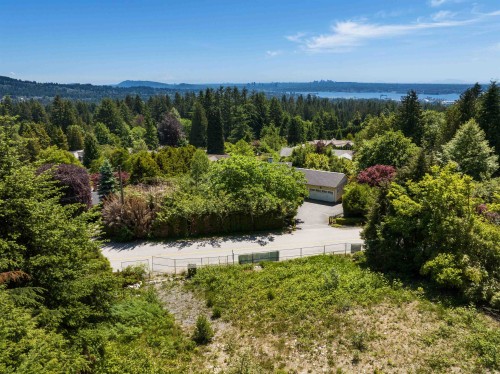 705 St. Andrews Road, West Vancouver, BC 