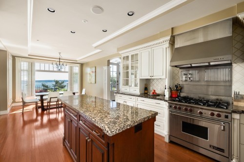 2353 Orchard Lane, West Vancouver, BC 