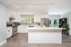 3158 Mariner Way  Coquitlam, BC V3C 3T3