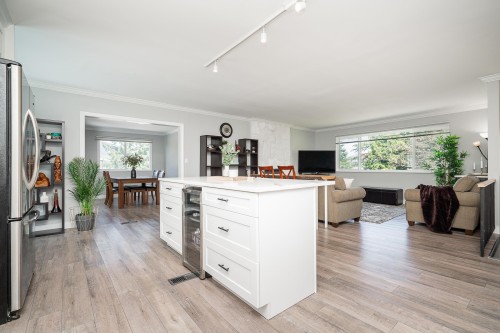 3158 Mariner Way, Coquitlam, BC 