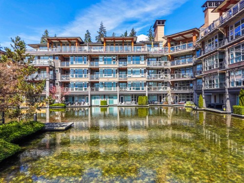 418-3606 Aldercrest Drive  North Vancouver, BC V7G 0A3