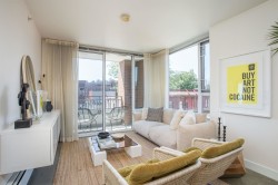307-231 Pender Street E Vancouver, BC V6A 0G3