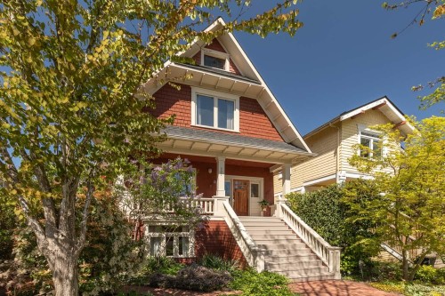 237 24Th Avenue E, Vancouver, BC 