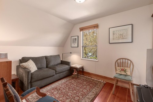 237 24Th Avenue E, Vancouver, BC 