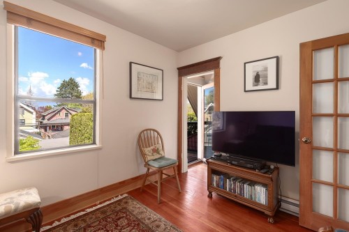 237 24Th Avenue E, Vancouver, BC 