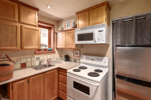 237 24Th Avenue E, Vancouver, BC 