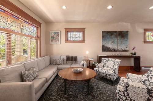 237 24Th Avenue E, Vancouver, BC 