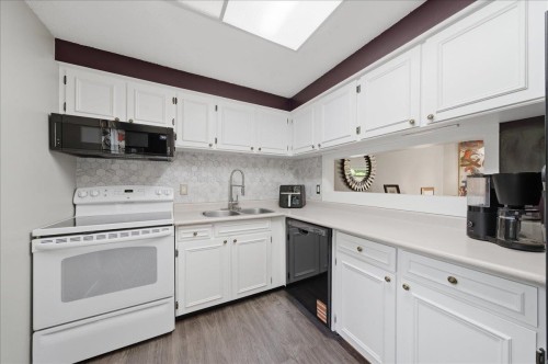 47-1240 Falcon Drive, Coquitlam, BC 