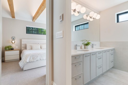 820 23Rd Avenue W, Vancouver, BC 