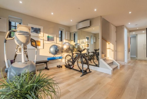 820 23Rd Avenue W, Vancouver, BC 