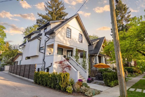 820 23Rd Avenue W, Vancouver, BC 