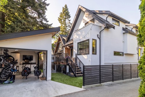 820 23Rd Avenue W, Vancouver, BC 