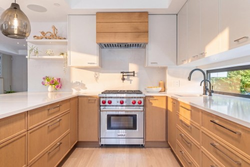 820 23Rd Avenue W, Vancouver, BC 