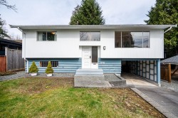 1634 Ross Road  North Vancouver, BC V7J 1V4