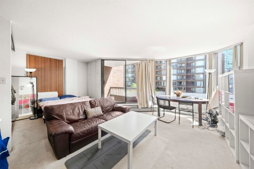 313-1330 Burrard Street  Vancouver, BC V6Z 2B8