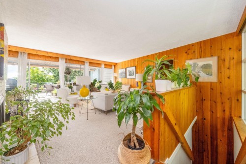 1580 Mathers Avenue, West Vancouver, BC 