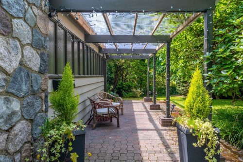 1580 Mathers Avenue, West Vancouver, BC 