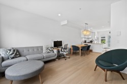 216-455 16th Avenue E Vancouver, BC V5T 2T8
