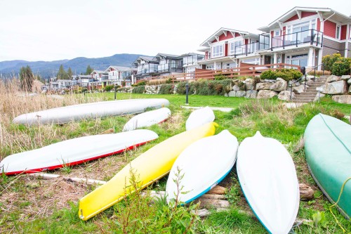5915 Beachgate Lane, Sechelt, BC - Outdoor