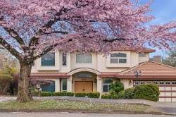 9113 Briar Road Burnaby, BC V3N 4W8