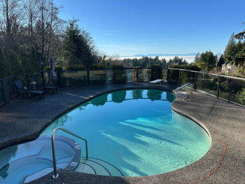 4779 Woodley Drive, West Vancouver, BC 