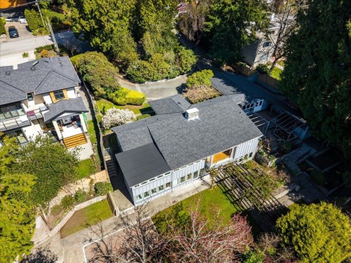1650 Mathers Avenue, West Vancouver, BC 