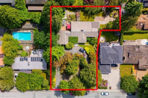 1650 Mathers Avenue, West Vancouver, BC 